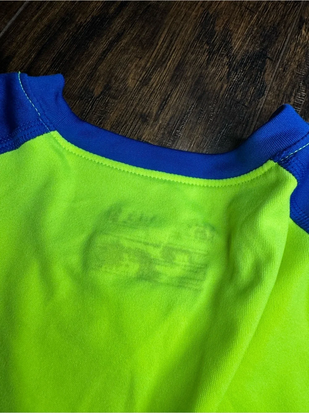 5/$25 EUC Under Armour Boys' Neon Yellow & Blue Short Sleeve YOUTH LARGE